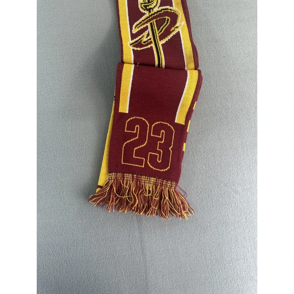 Cleveland Cavaliers Scarf Mens One Size Red LeBron James Forever Collectibles